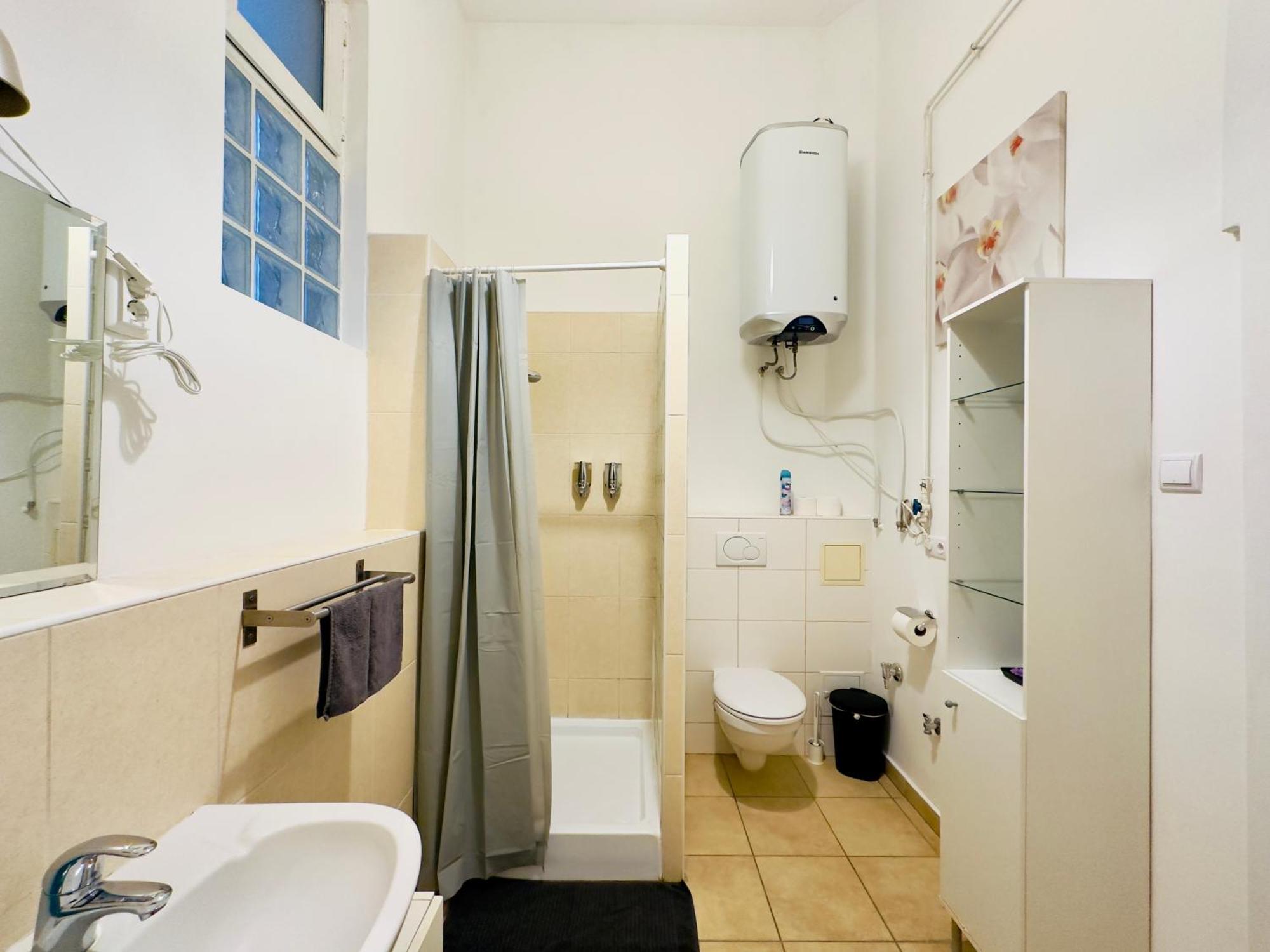 Apartmán Large Peaceful 1br In - Yellow House Budapest
