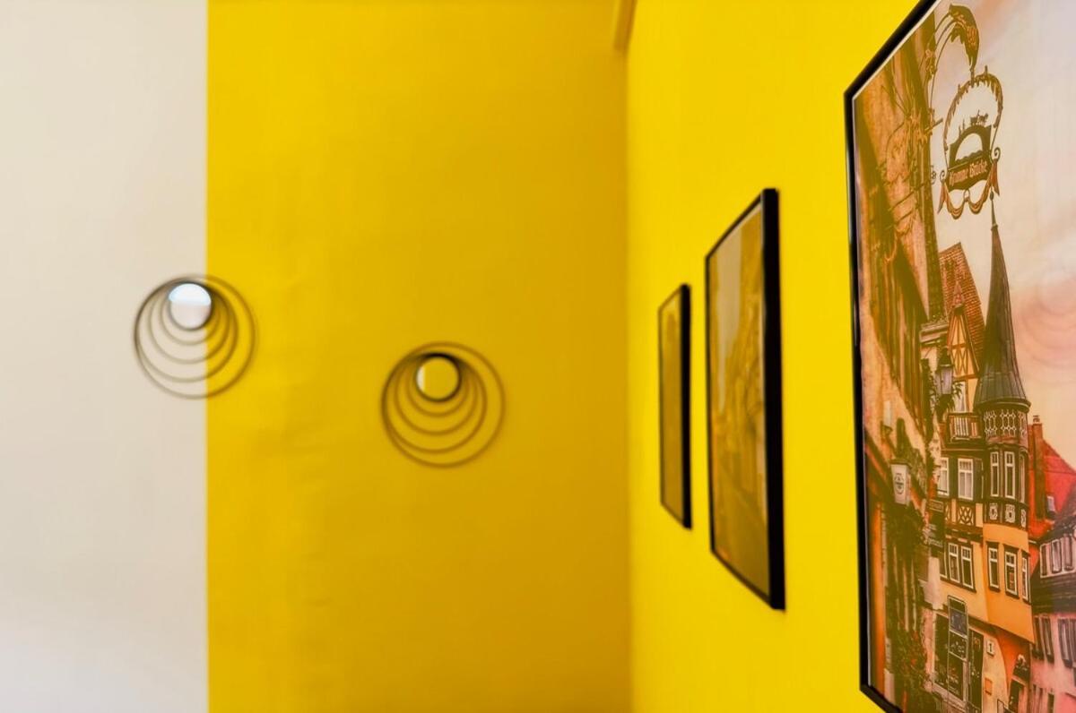 Large Peaceful 1br In - Yellow House