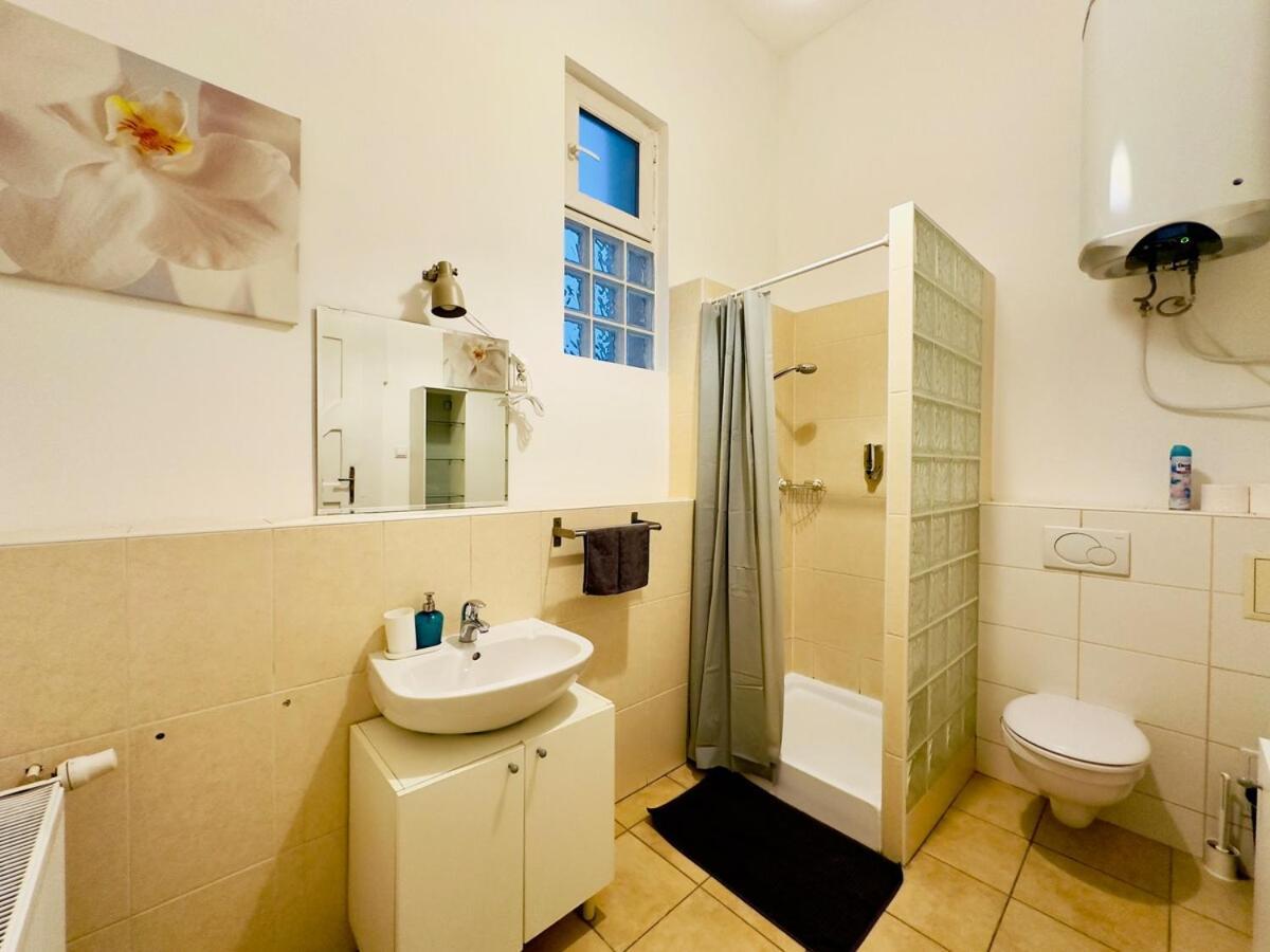 Large Peaceful 1br In - Yellow House Apartmán *